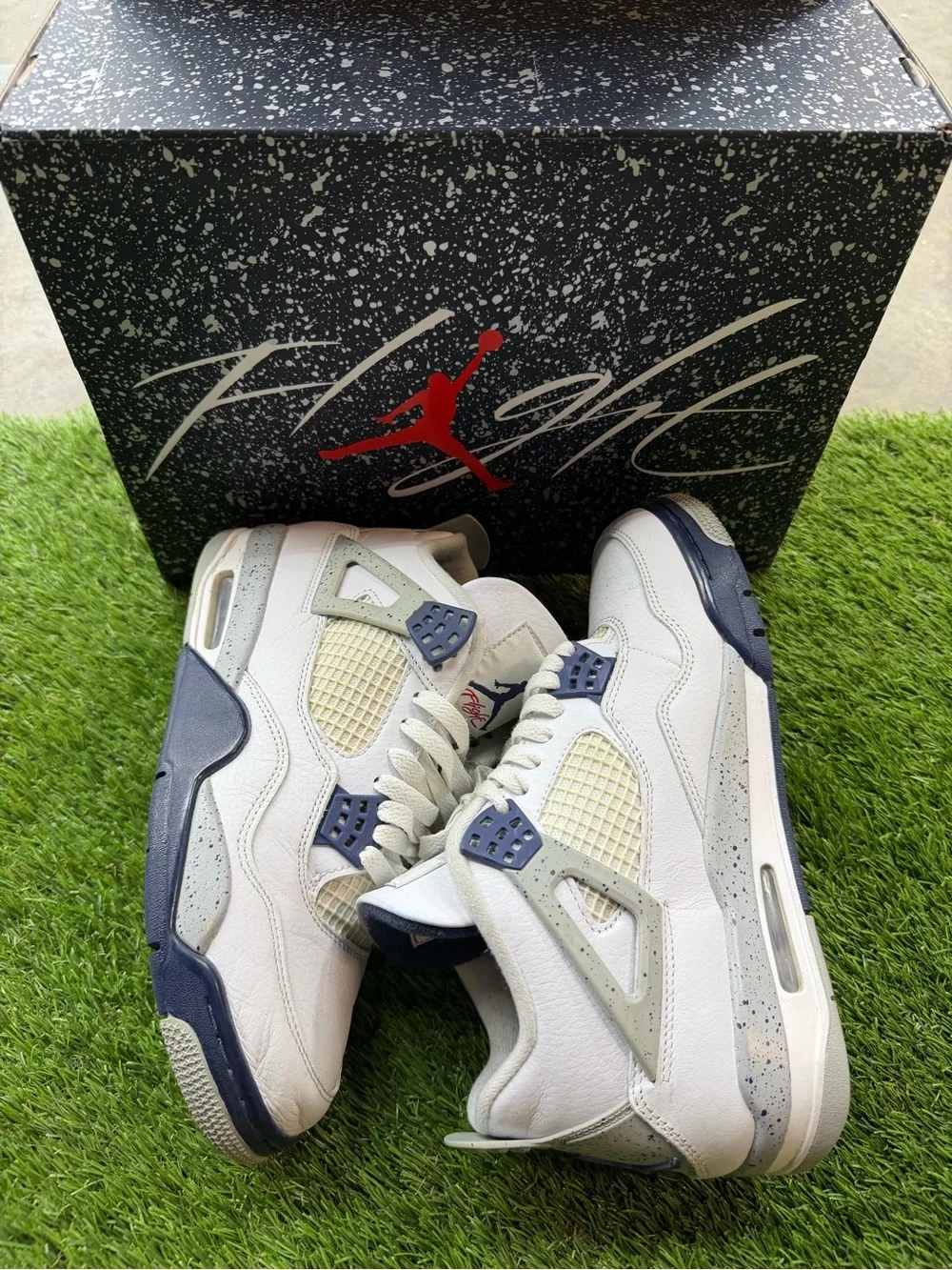 Jordan 4 Midnight Navy